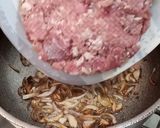 A picture of step 2 of Lobia Qeema (black eyed beans with mince).