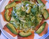 Foto del paso 2 de la receta Ensalada de salmón y aguacate