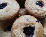 Foto del paso 5 de la receta: Muffins de moras y queso parmesano