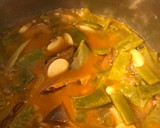 Foto del paso 5 de la receta: Arroz caldoso con verduras y níscalos (setas silvestres o rovellons)