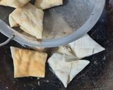 Foto langkah ke 4 dari resep Martabak Telur Kornet.