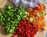 Foto langkah ke 1 dari resep Sambal Dabu-Dabu Manado.