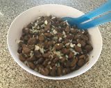 Foto del paso 3 de la receta: Ensalada de habas y cebolla