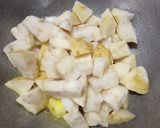 A picture of step 2 of Guava Curry.