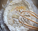 Foto del paso 2 de la receta: Pastel de leche con manzana (en sartén)