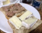 Foto del paso 3 de la receta: Bocadillo de atún y camembert