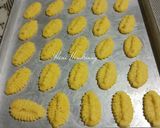 Foto langkah ke 8 dari resep Coconut Mango Sago Cookies 🍪.