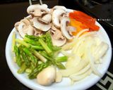 懶人料理♫白醬培根蘆筍義大利麵（2人份）的食譜步驟2照片
