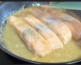 Foto del paso 3 de la receta: Salmón en salsa de mantequilla y limón