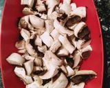 Foto del paso 4 de la receta Guiso de pollo y tirabeques con setas