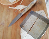 Foto del paso 5 de la receta: Pastel de pollo y cebolla caramelizada picante