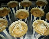 Foto langkah ke 2 dari resep Banana Raisin Muffin.