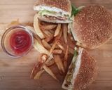 Φωτογραφία βήματος 10 της συνταγής Burger με κοτόπουλο