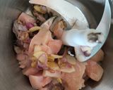 Foto langkah ke 2 dari resep Tahu Bakso Ayam.