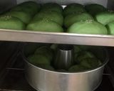 Foto langkah ke 5 dari resep Roti Sobek Pandan Isi Coklat Wijen.