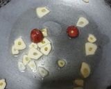 A picture of step 4 of Sweet and sour chicken.