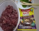Foto langkah ke 1 dari resep Rawon Sat Set Bumbu Instan.