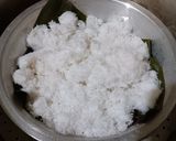 Foto langkah ke 3 dari resep Singkong gulung merah putih.