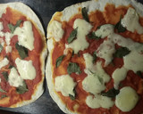 Foto del paso 1 de la receta: Pizzetas con rapiditas o masa de Fajitas