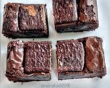 Foto langkah ke 9 dari resep Chewy Brownies TimTam (#PR_BrowniesDCC).