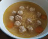 Foto del passaggio 3 della ricetta Polpettine in brodo con pasta sminuzzata