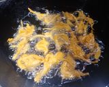 A picture of step 3 of Onion fritters.
