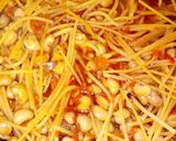 A picture of step 4 of Spaghetti and beans with alanyahu.