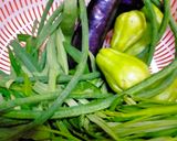 Foto langkah ke 1 dari resep 263)Sayur/jangan asem kangkung.