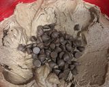 Foto langkah ke 5 dari resep Chocochips Chocolate Cookies ❤️.
