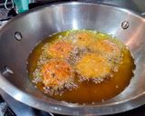 A picture of step 4 of Kerala special tea time snack - Parippu Vada.
