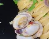 A picture of step 6 of Linguine with Clams (Lupini).