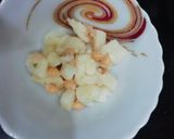 A picture of step 3 of Papdi Bhalla chaat.
