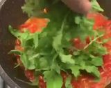 Foto del passaggio 6 della ricetta Cavatelli e rucola al pomodoro