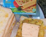 A picture of step 2 of Potato sandwich.