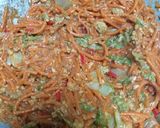 Foto langkah ke 5 dari resep Mi Gomak Goreng Simple.
