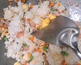 Foto langkah ke 4 dari resep Nasi Goreng Daun Jeruk.