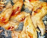 รูปขั้นตอนการทำที่ 2 ของ ปีกไก่ทอดกระเทียมพริกไทย