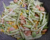 Foto langkah ke 3 dari resep Tumis Labu Siam Udang.