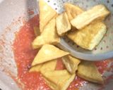 Foto langkah ke 5 dari resep Tahu Kuning Goreng Sambal.