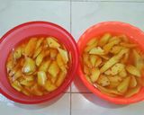 Foto langkah ke 3 dari resep Asinan mangga muda.