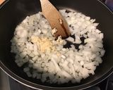 Une image de l'étape 3 de Petits feuilletés au thon,tomates séchées,crème et épices.