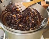A picture of step 6 of Chocolate Salami.