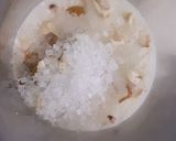 A picture of step 1 of Dry fruit lassi.