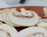 Foto langkah ke 2 dari resep Jamur Paprika Saus Tiram 🍄.