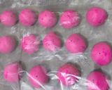 Foto langkah ke 3 dari resep Bakpao mawar buah naga.