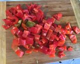 Une image de l'étape 3 de Poivrons et tomates à l'ail et anis vert.