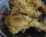 Foto langkah ke 8 dari resep Ayam Goreng Kremes.
