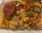 Foto del paso 10 de la receta: Pizza de pepperoni y verduras 🇮🇹