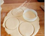 Une image de l'étape 3 de Mini galettes à la semoule.