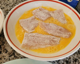 Foto del paso 2 de la receta: Patatas rebozadas con merluza o Patatas a la importancia